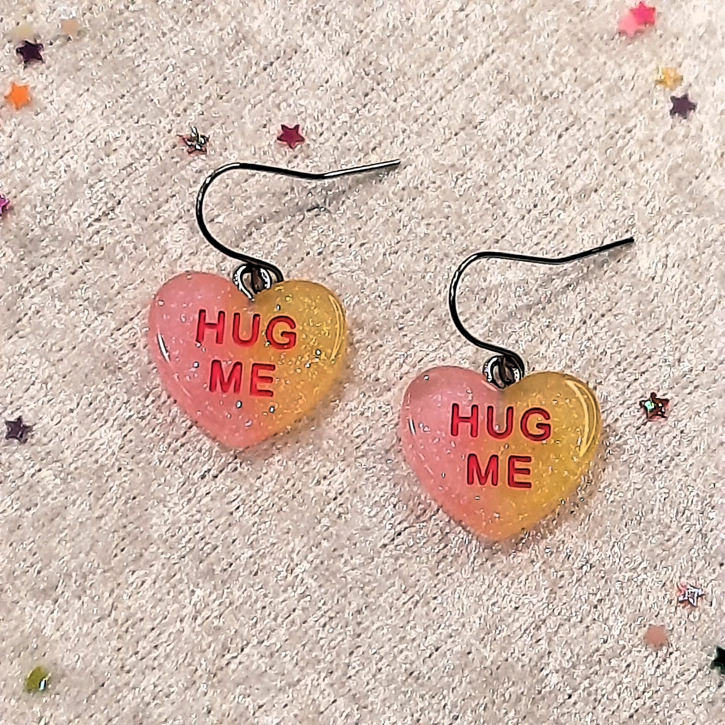 Σκουλαρίκια καρδούλες Hug Me.