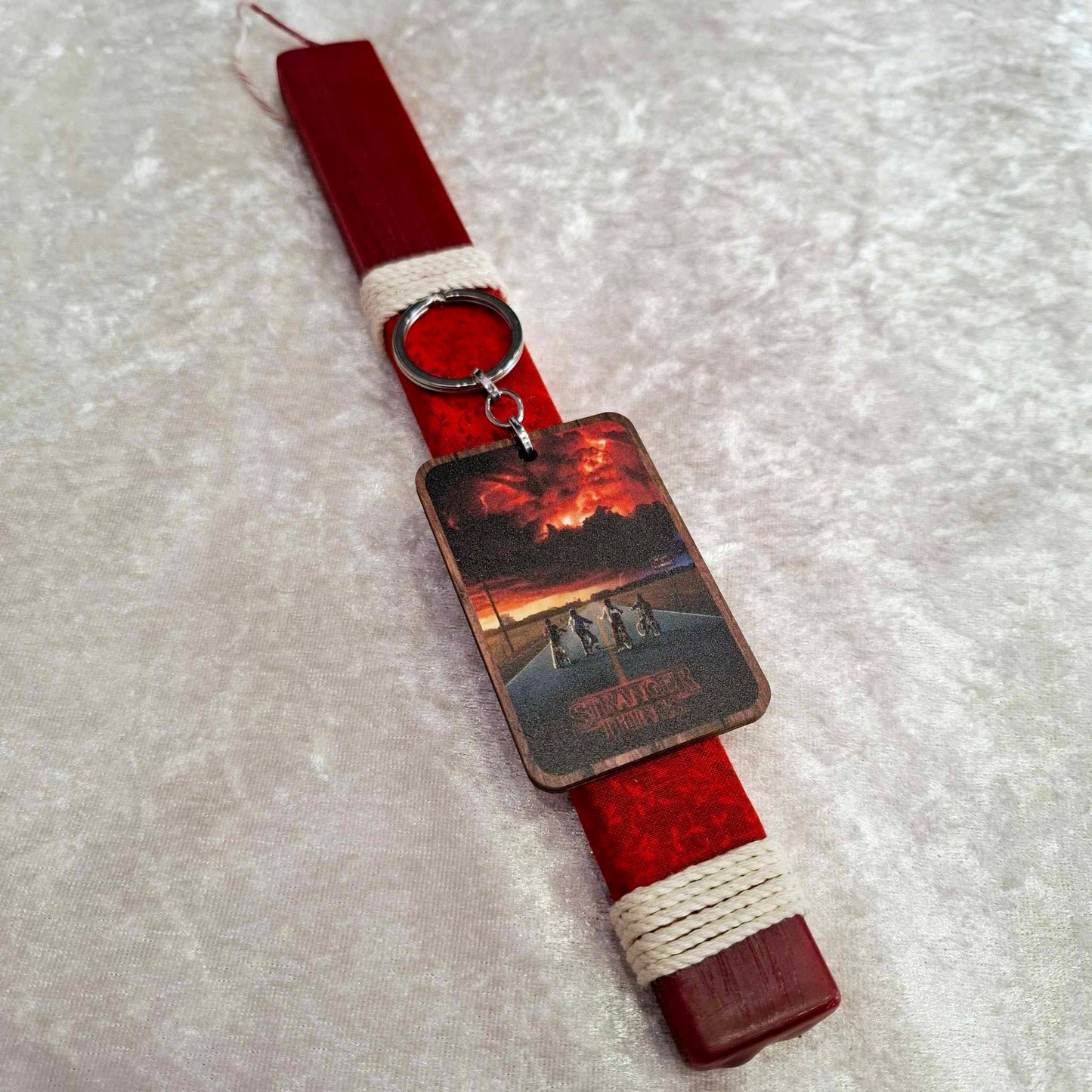 Κόκκινη αρωματική λαμπάδα Stranger Things
