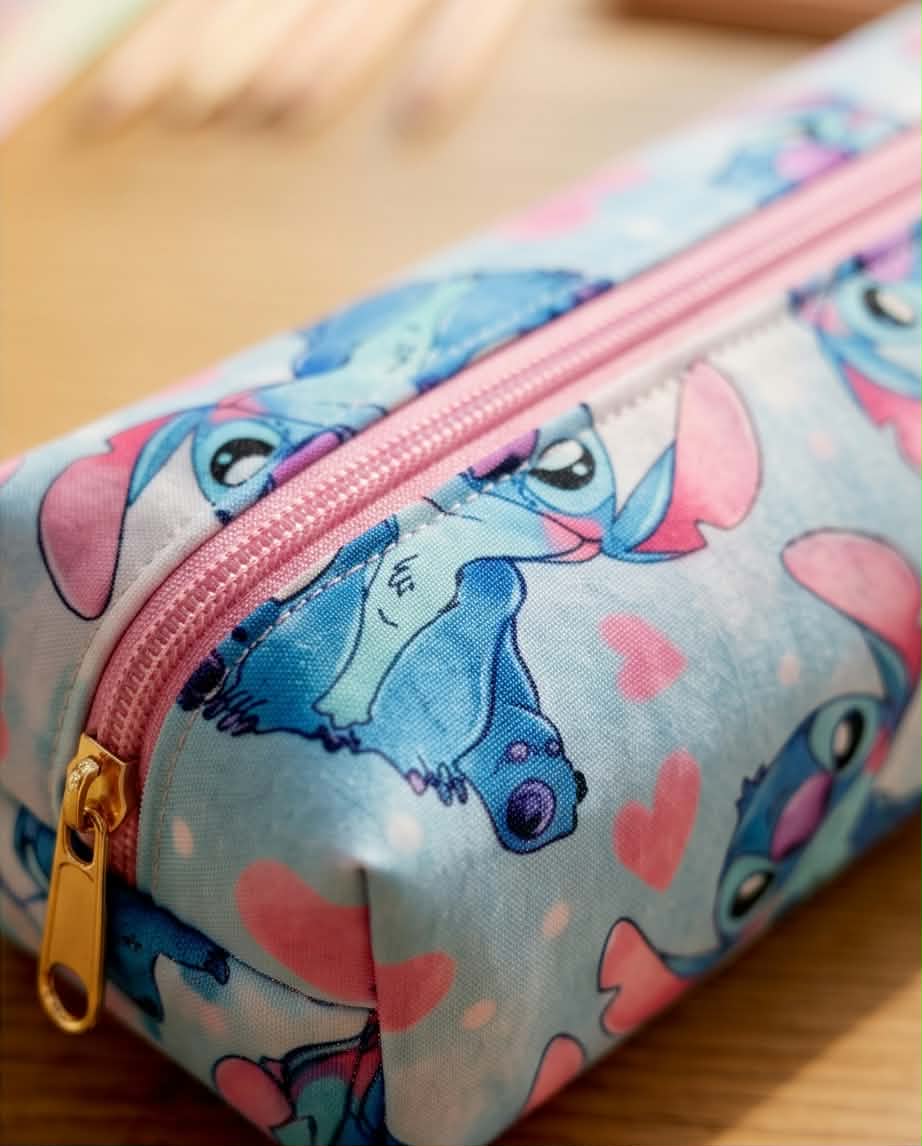 Χειροποίητη κασετίνα γαλάζιος Stitch