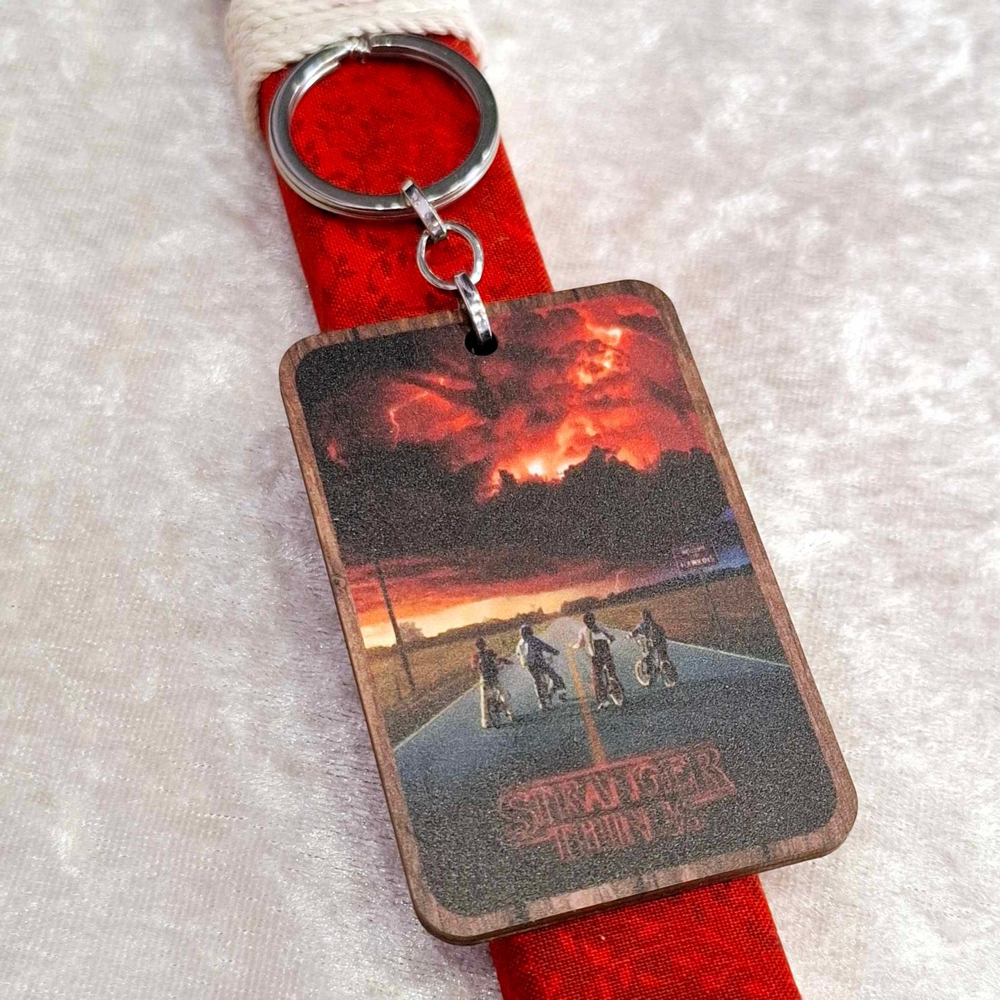 Κόκκινη αρωματική λαμπάδα Stranger Things