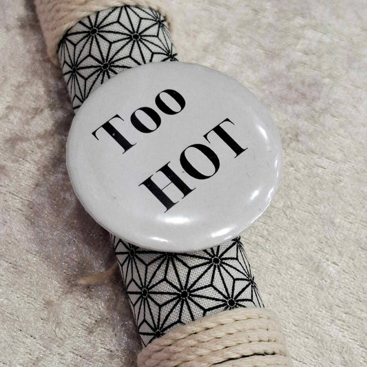 Μαύρη αρωματική λαμπάδα Too HOT